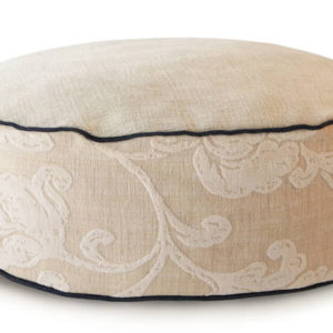 Small Dog Bed - Velvet Cream front - 02 - Wolves and Lions